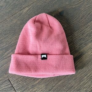 Light pink women’s Montec beanie